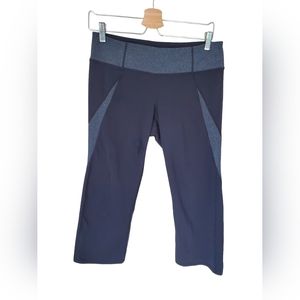 Athleta Black Mudra Tight Medium Capri Leggings